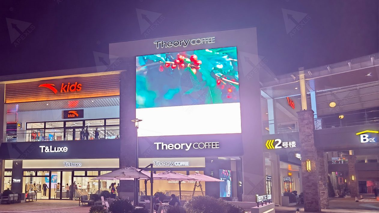 Outlets ,Wangfujing shopping Mall, Henan P6 outdoor led display