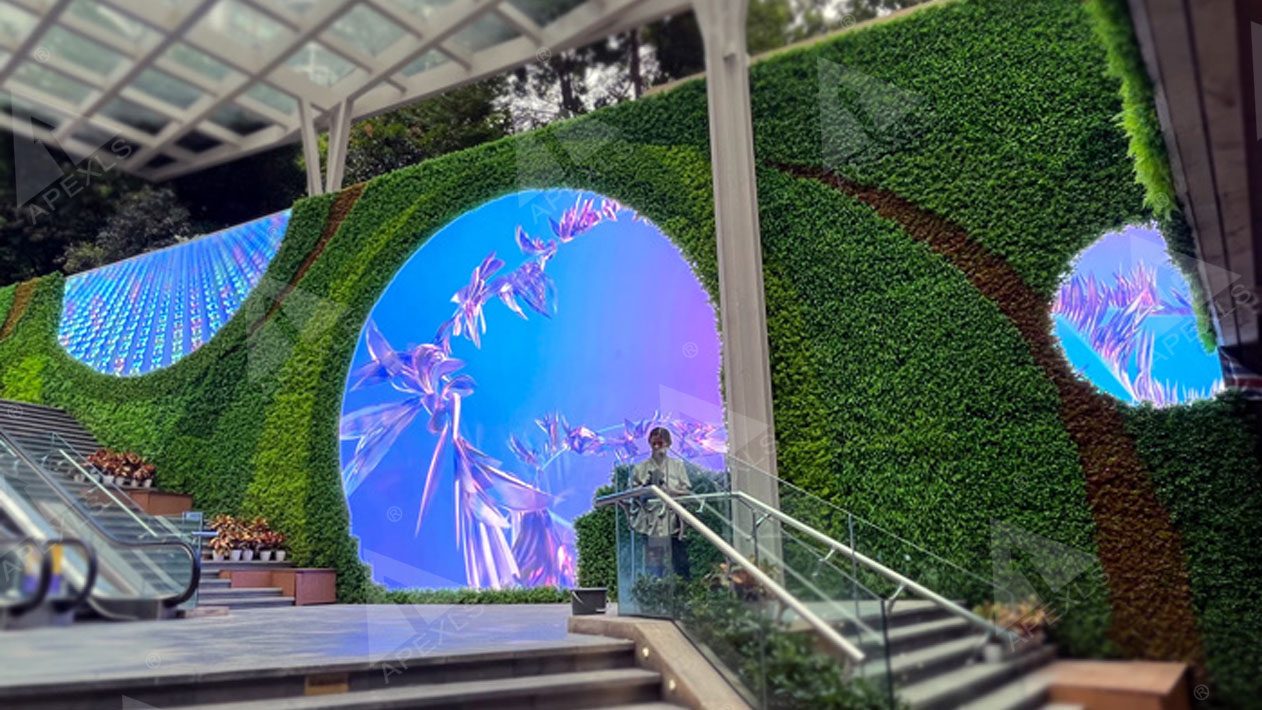 Guangzhou Tianhe Exhibition Plaza led creative screen